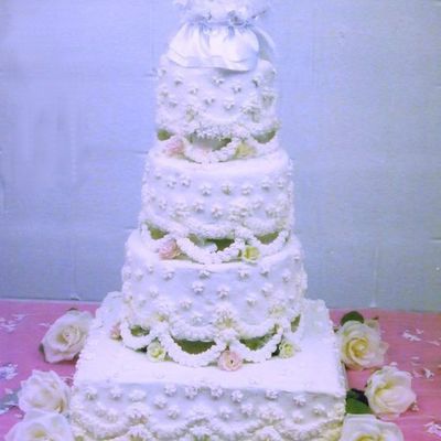 Wedding_Cake_Leah.jpg