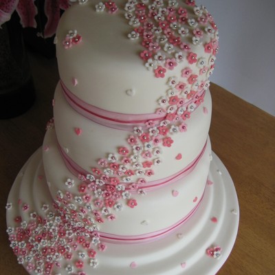 Round Wedding Cake