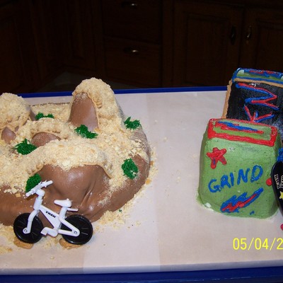 Bmx Track & Half Pipe