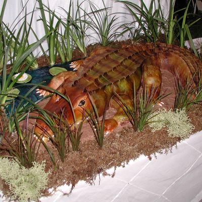 Sculpted Alligator Cake