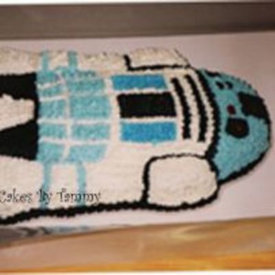 R2D2 Cake