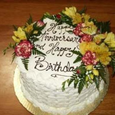 Fresh Flower And Basket Weave Birthday And Aniversary Cake