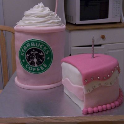 Strawberry Frapuccino And Cake