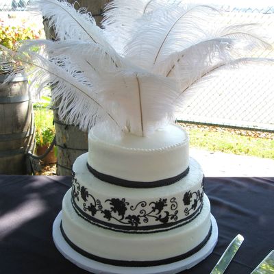 Black & White Wedding Cake
