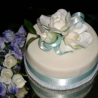 6 Inch Centerpiece Cake