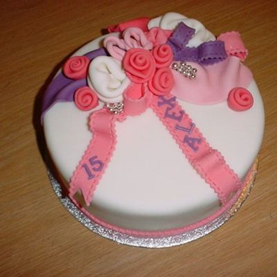 Girlie Birthday Cake