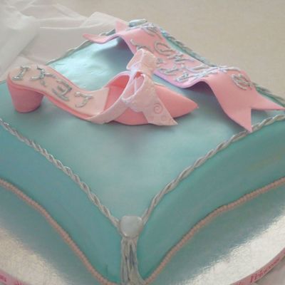 Shoe And Pillow Cake