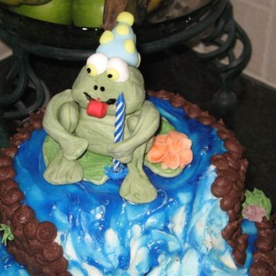 Fondant Frog Topper