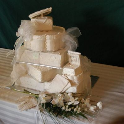 Gift Box Wedding Cake