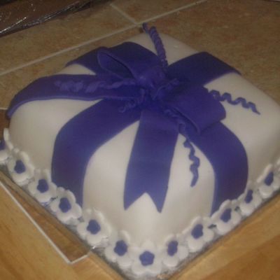Package / Gift Cake
