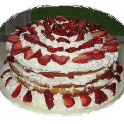 Fresh Stawberries And Cream