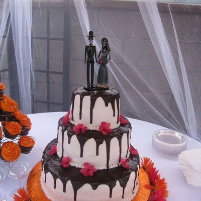 Day Of The Dead Wedding Cake