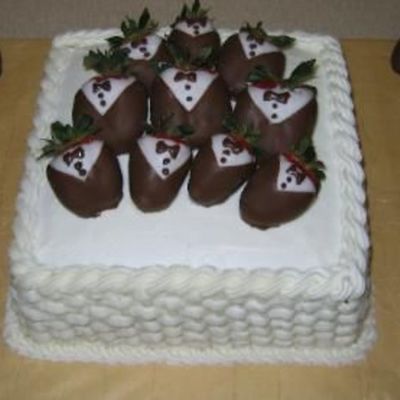 Tuxedo Berries On Basketweave