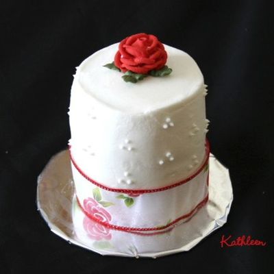 Mini Cake With Single Rose