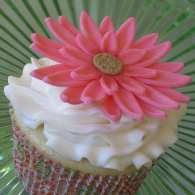 Gerbera Daisy Cupcake
