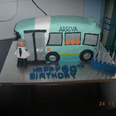Bus Cake