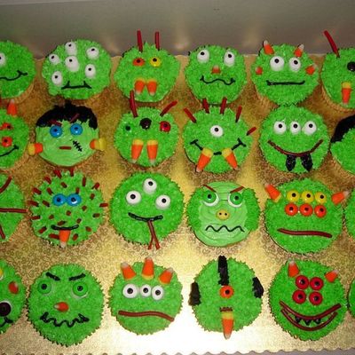 Green Monster Cupcakes!!