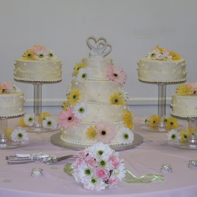 Daisy Wedding Cake