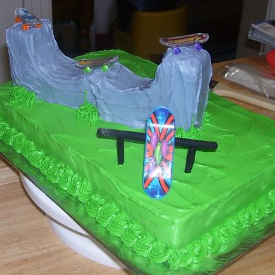 Skateboarding Cake