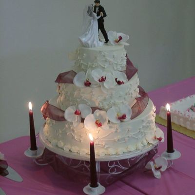 3 Tiered Buttercream In Ivory