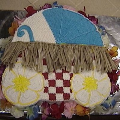 Luau Buggy Cake