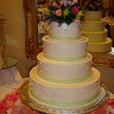 Four Tier Round Wedding Cake (Carly's Cake)