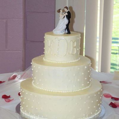 Dotted Wedding Cake