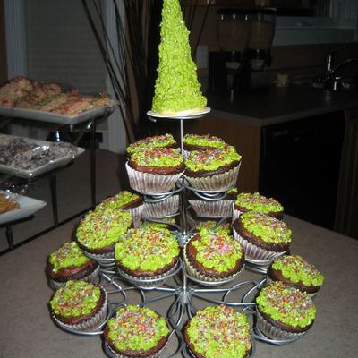 Christmas Cupcake Tree