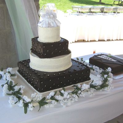 Black & White Wedding