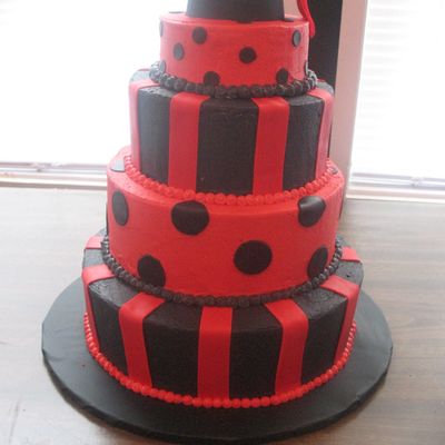 Red And Black Graduation Cake