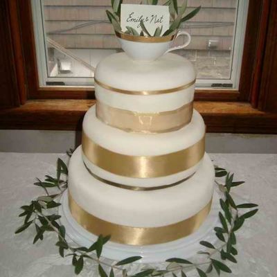 Wedding Band Cake W/teacup