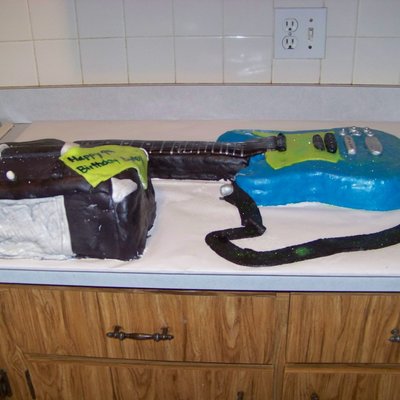 Guitar/amp Cake