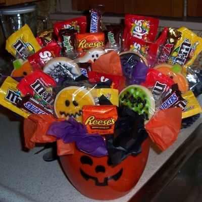 Halloween Cookie And Candy Bouquet