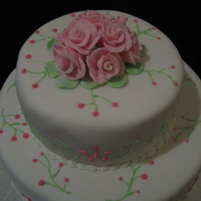 Roses And Flower Cake Top View