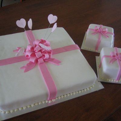 Alison's Wedding Cake