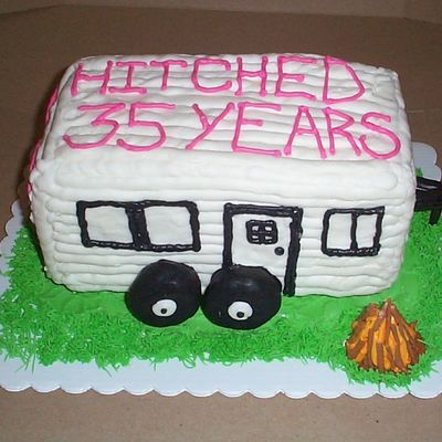 Trailor Anniversary Cake