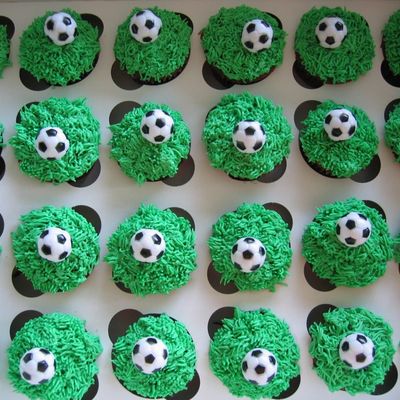 Soccer Cupcakes