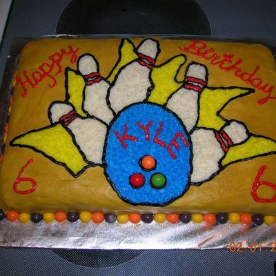 Bowling Cake