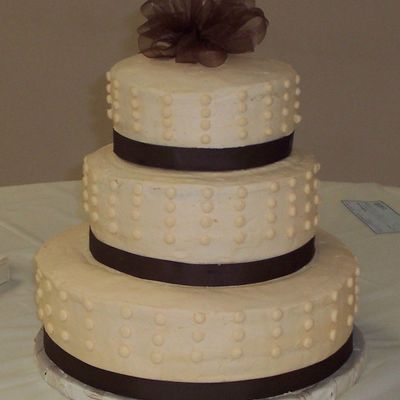 Ivory And Chocolate Wedding Cake