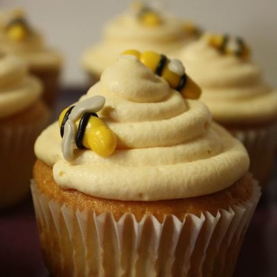 Oh To Bee A Cupcake