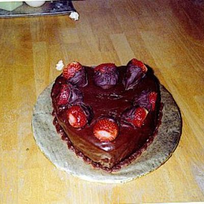 Chocolate Strawberry Cake