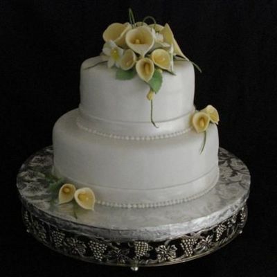 Calla Lilies Wedding Cake