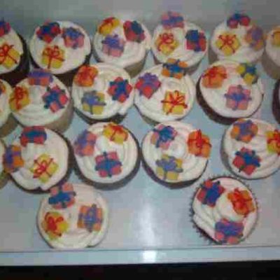 Cupcake Presents