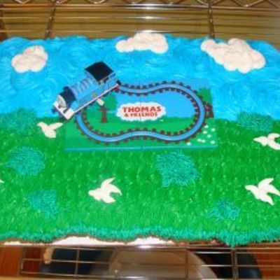 Thomas The Train Cupcake Cake