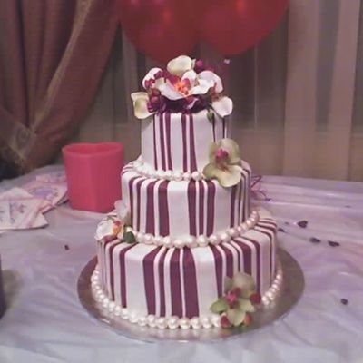 Modern Orchid Cake