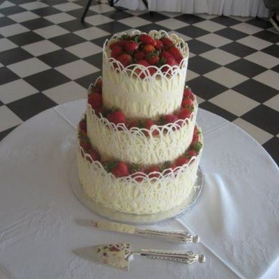 Three Tier Choc Collar