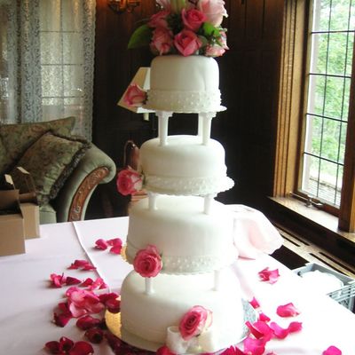 Fondant And Roses