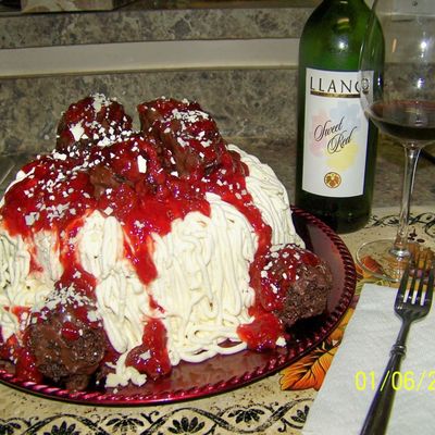 Spaghetti Lovers Cake
