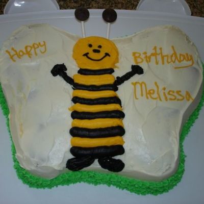 Bumble Bee Birthday Cake