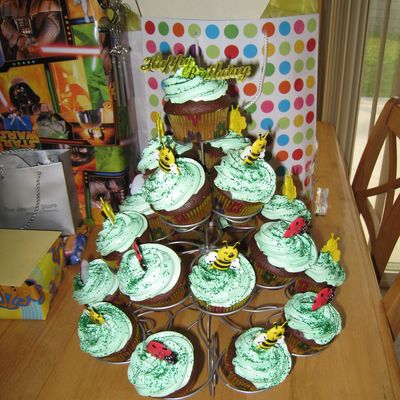 Bee & Ladybug Cupcake Tree
